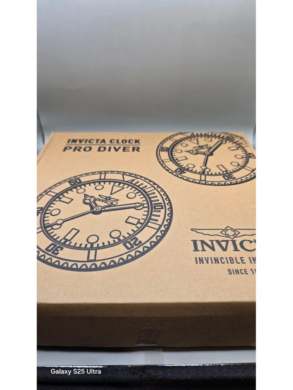 Invicta Pro Diver Wall Clock Green Dial Large Size 14 in.